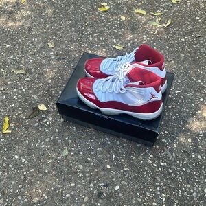 Jordan 11s